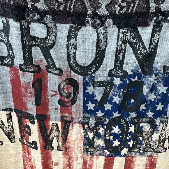 Bronx New York 1978 Short Sleeve embellished top - Picture 5 of 9